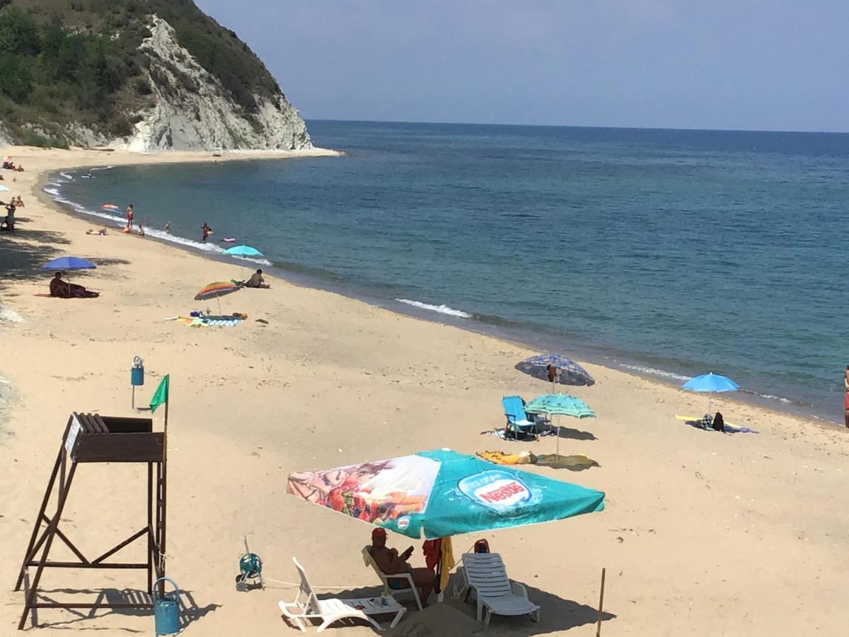 Rose Apartment On The Beach เบียลา ภายนอก รูปภาพ